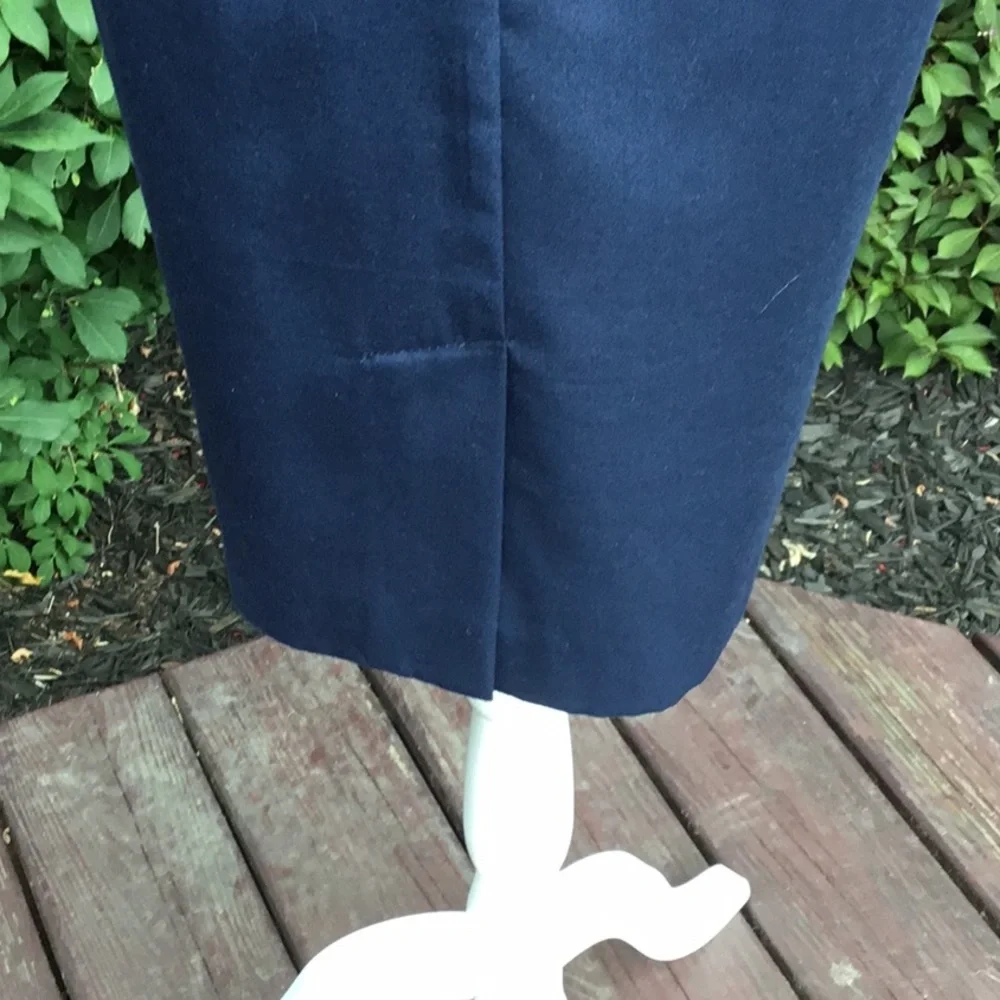Navy Blue lined Pencil Skirt - Picture 4 of 7